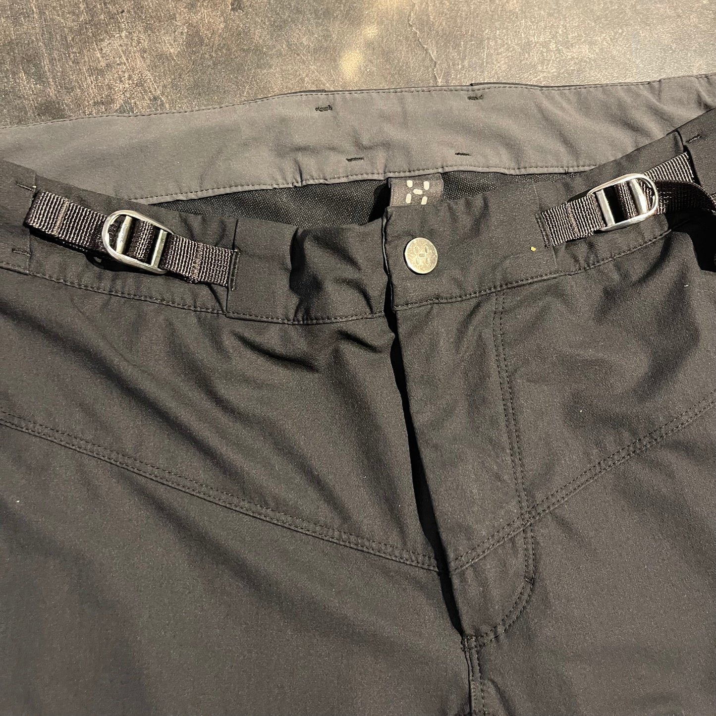 Leichte Trekking- Hose von Haglöfs (S Damen) elastisch schwarz