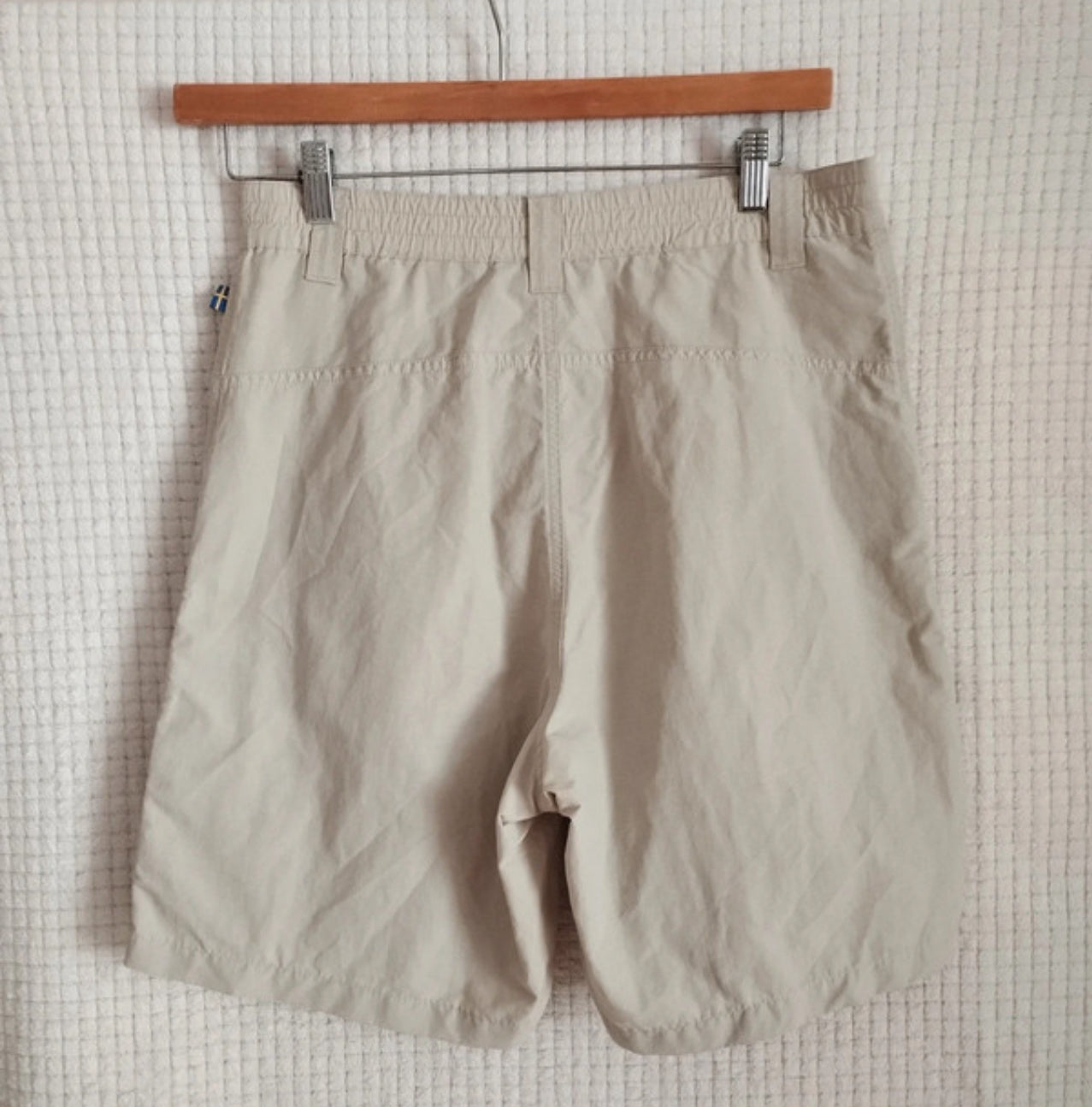 Kurze Trekking Hose Shorts von Fjällräven (M Damen) creme