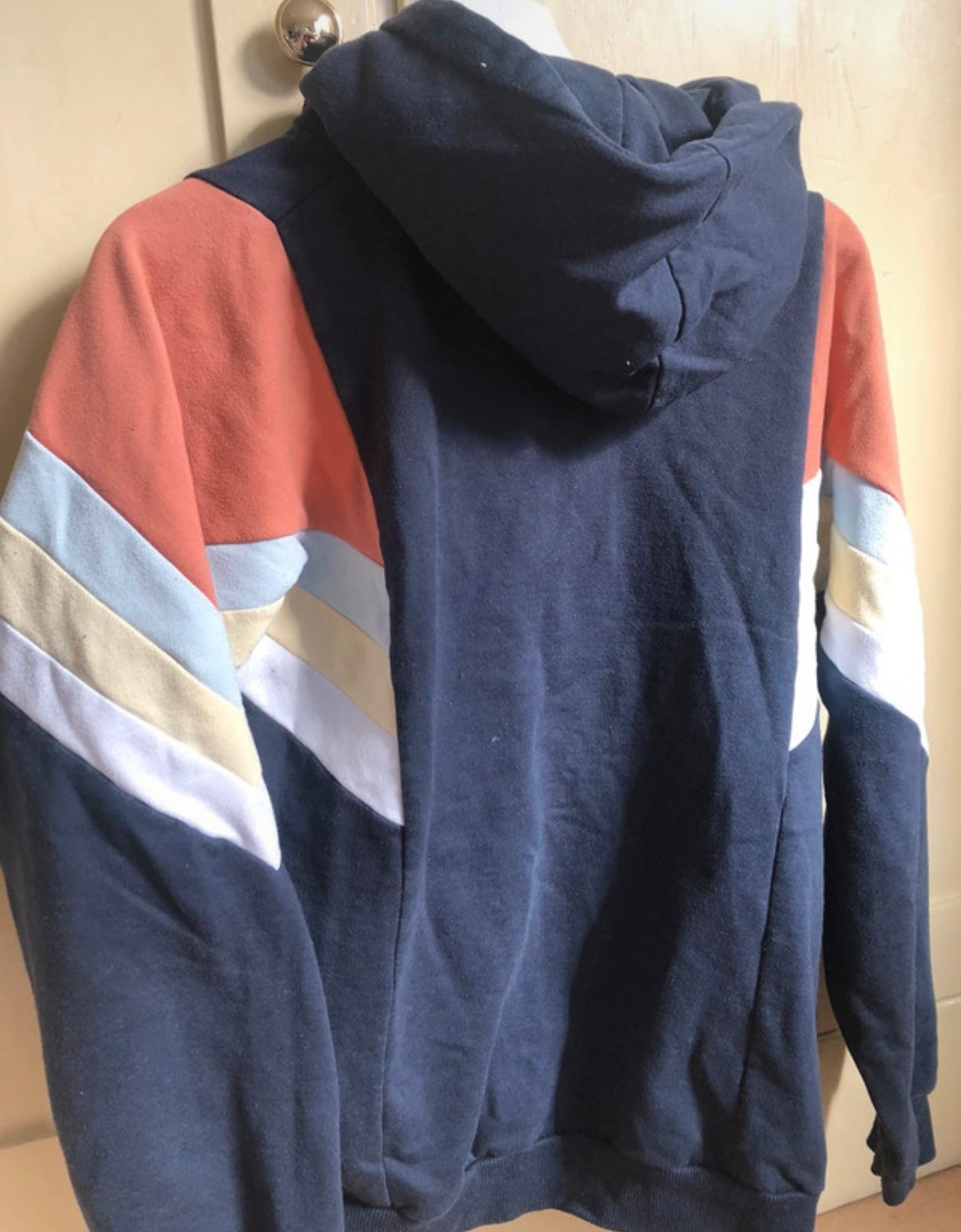 Hoodie von Kaotiko in Größe L / XL dunkelblau bunt