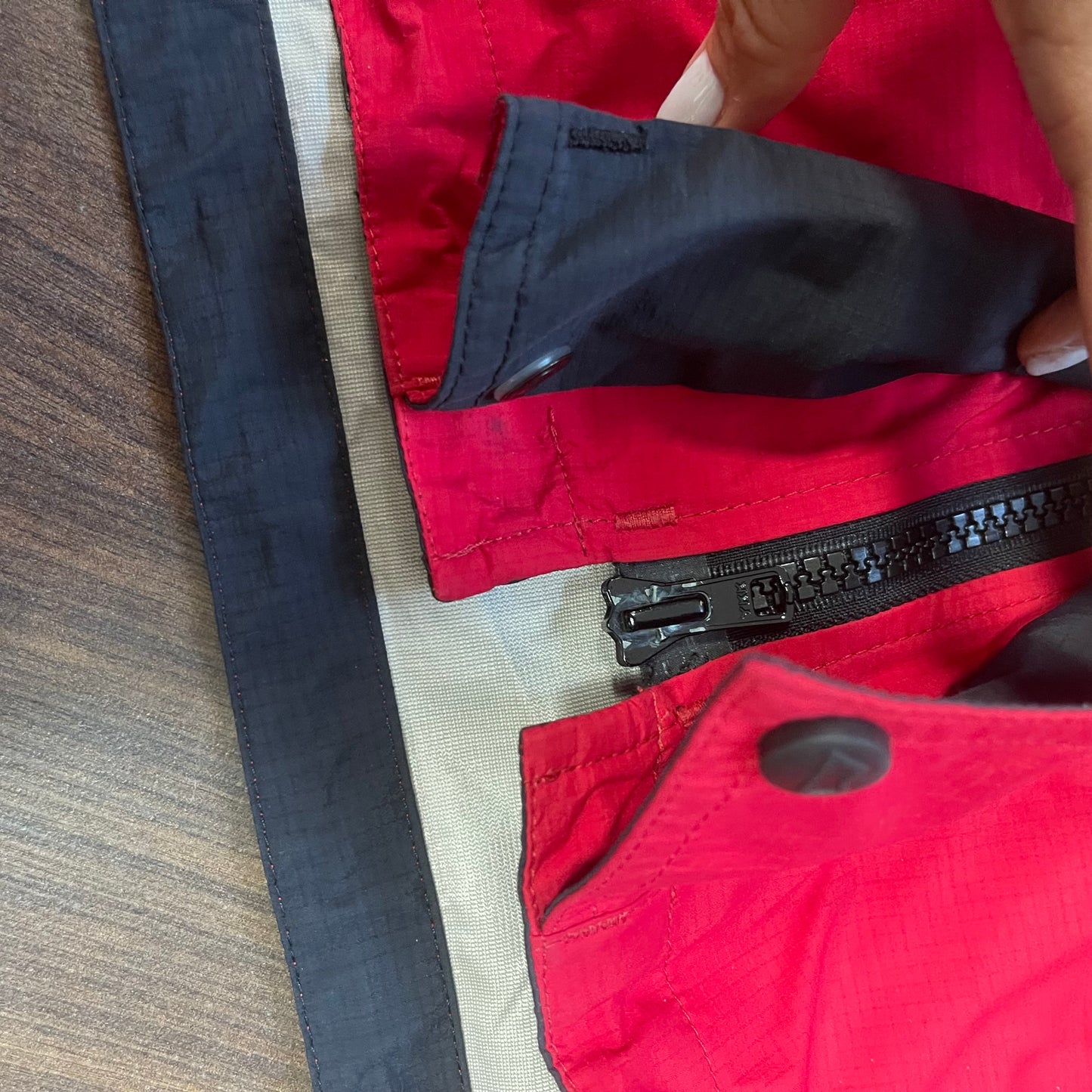 Regen Jacke von Mountain Equipment (S Herren) Gore-Tex® XCR rot schwarz
