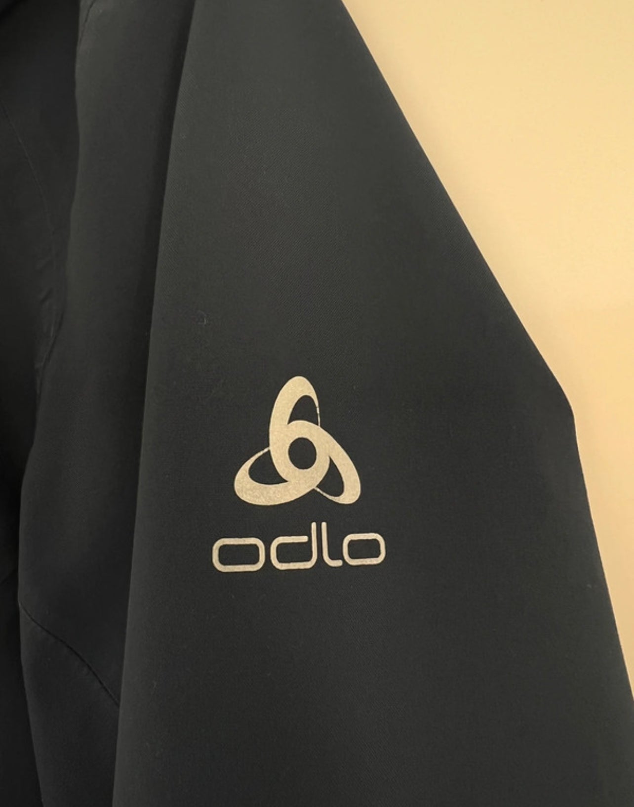 Waterproof Jacke von Odlo (M Damen) 2-lagig dunkelblau