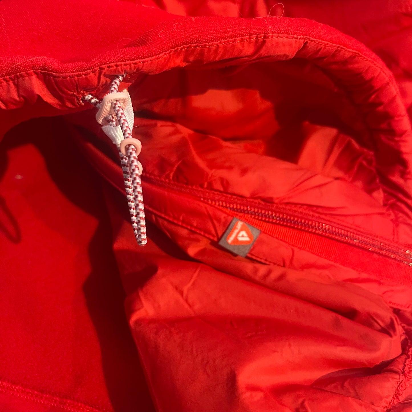 Leichte Hybrid Jacke von Maloja (L Damen) Primaloft rot