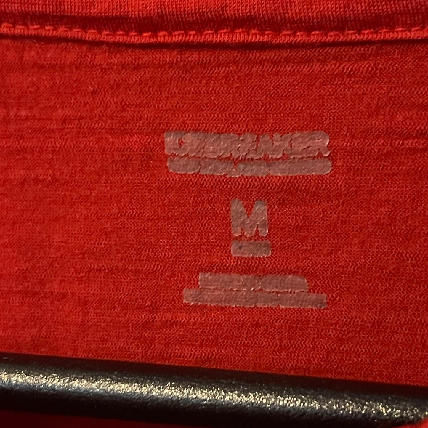 Merino T-Shirt von Icebreaker (M Herren) rot mit Print Bergwandern