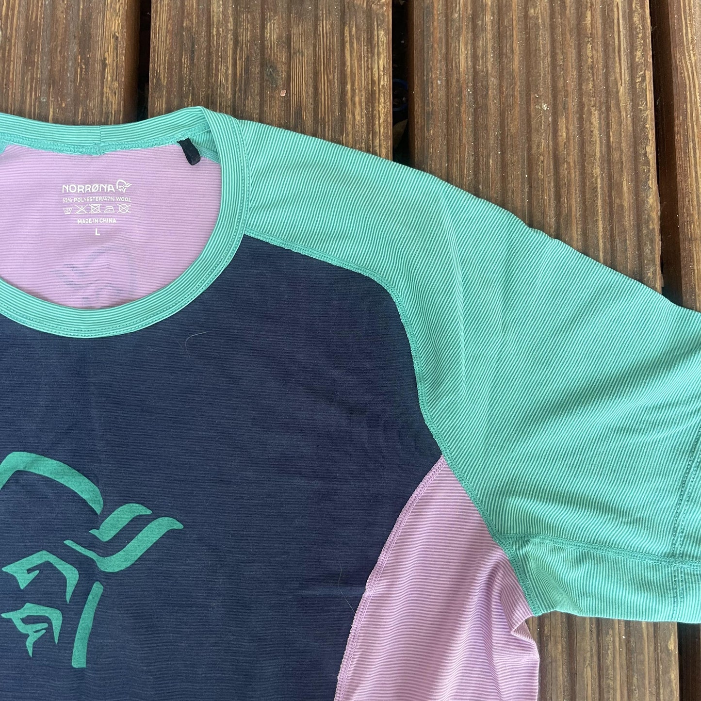 Wolle T-Shirt von Norrona (Damen L) Indigo / Türkis / Lila