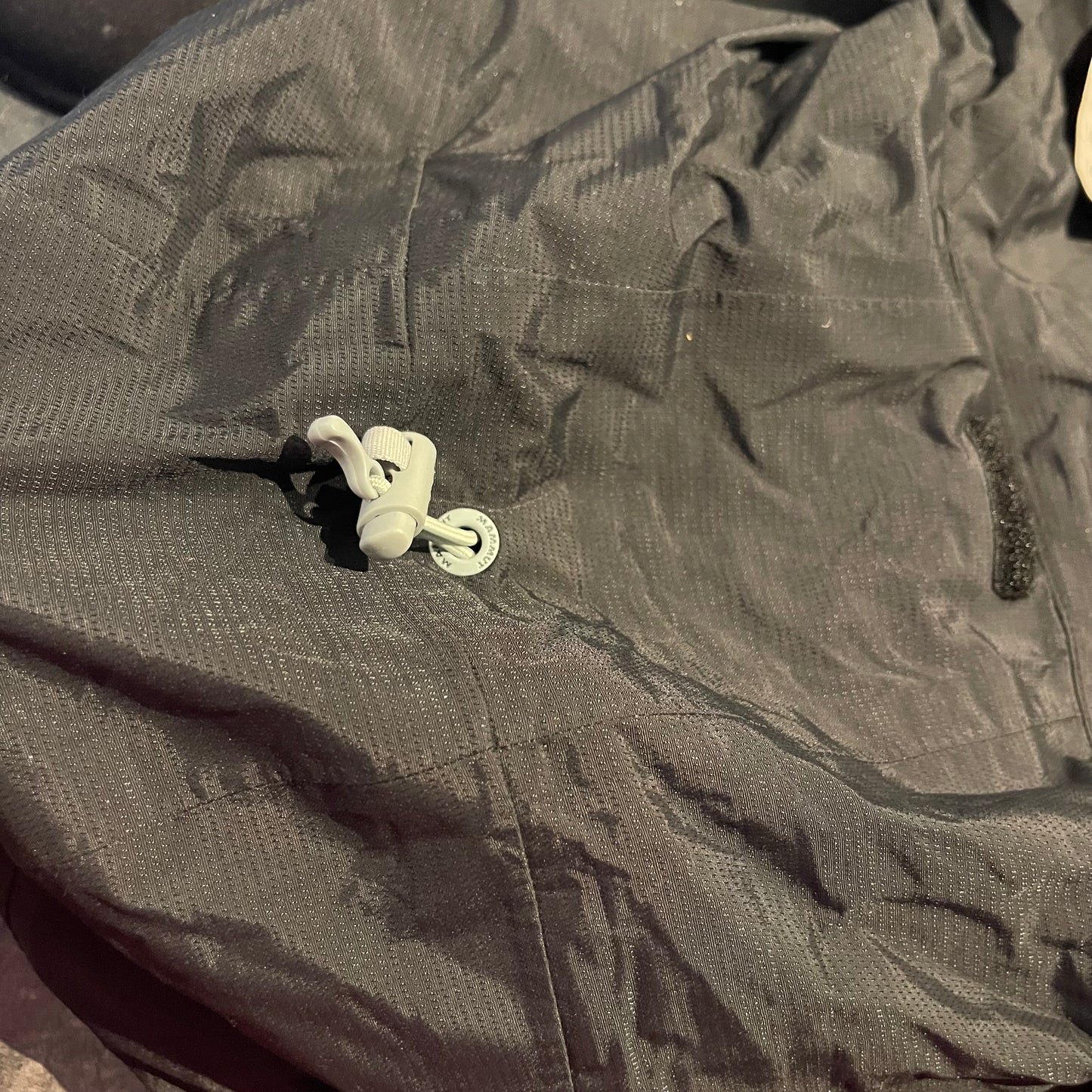 Verlängerte Regen Jacke von Mammut (M Damen) Parka schwarz