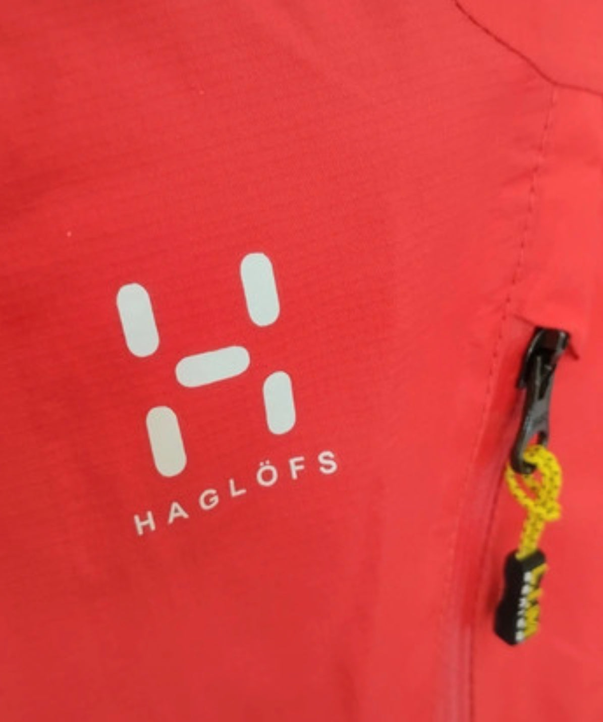 Leichte Hardshell Jacke von Haglöfs (XL Damen) GoreTex rot