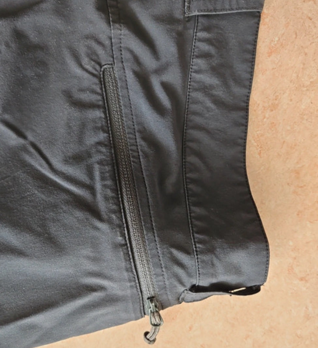 Kurze Wander- Hose von Mammut (Herren M) Capri Shorts dunkelblau