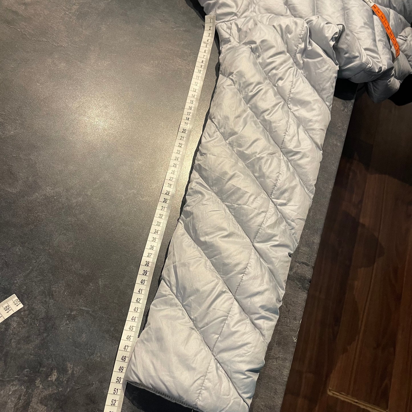 Daunen Mantel Patagonia (L Damen) lange Steppjacke Silber grau