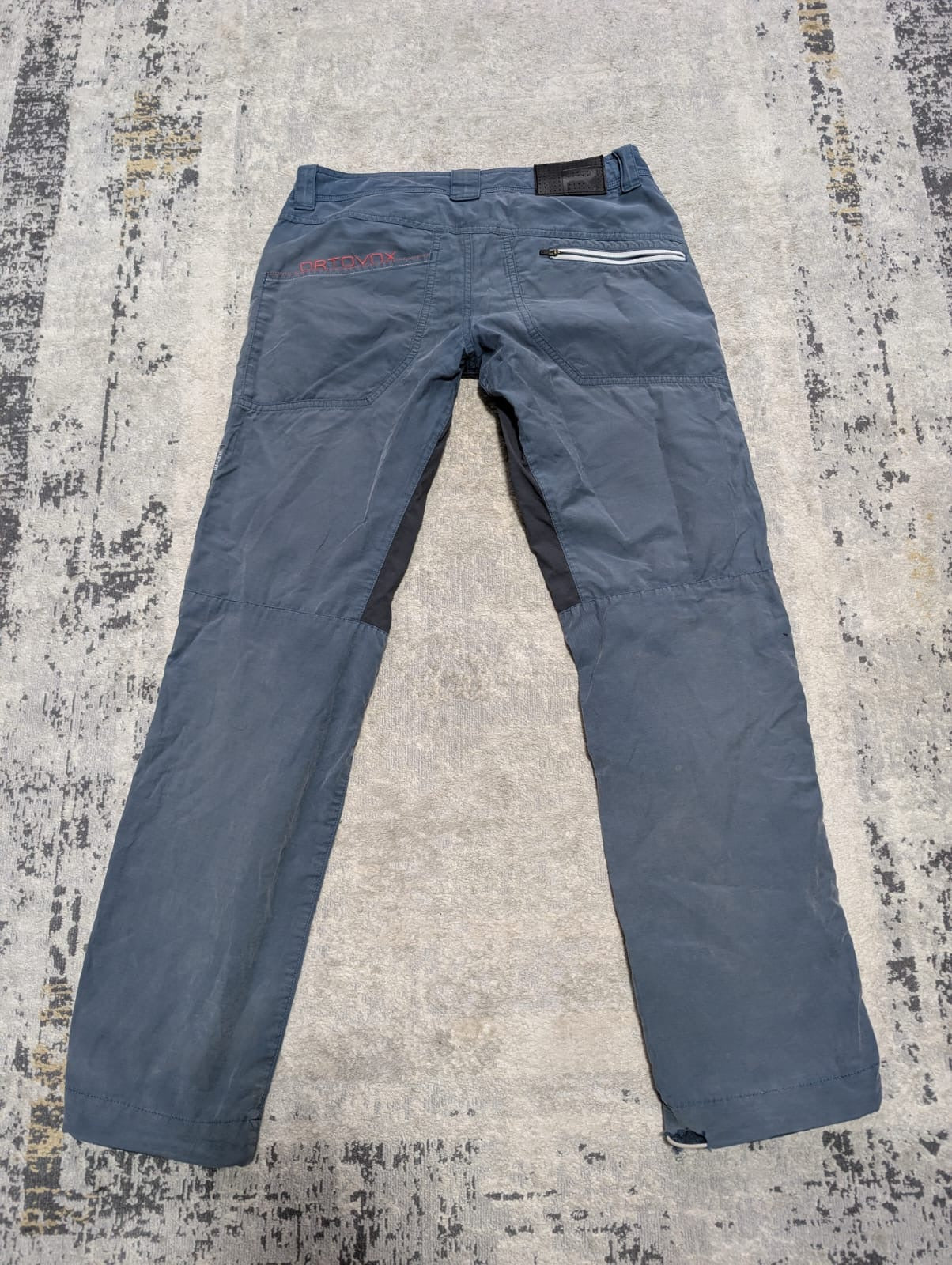 Trekking- Hose von Ortovox mit Merino (XS und L Damen) blau grau