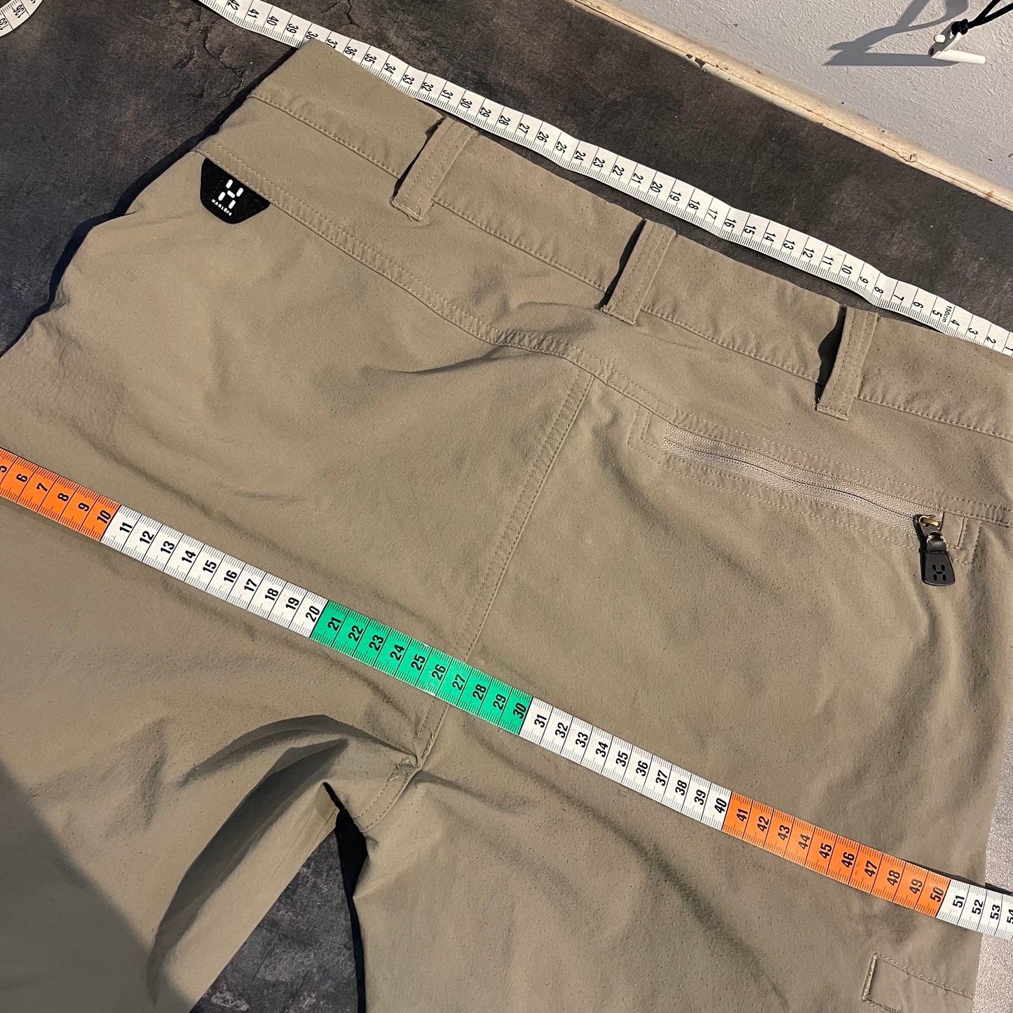 Ultraleichte Softshell Hose von Haglöfs (S Damen) elastisch olive beige
