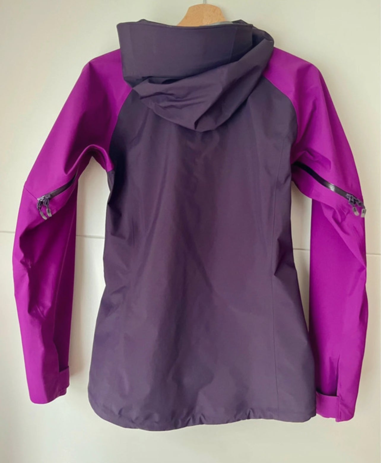 Hardshell Jacke von Haglöfs (XS Damen) Goretex lila