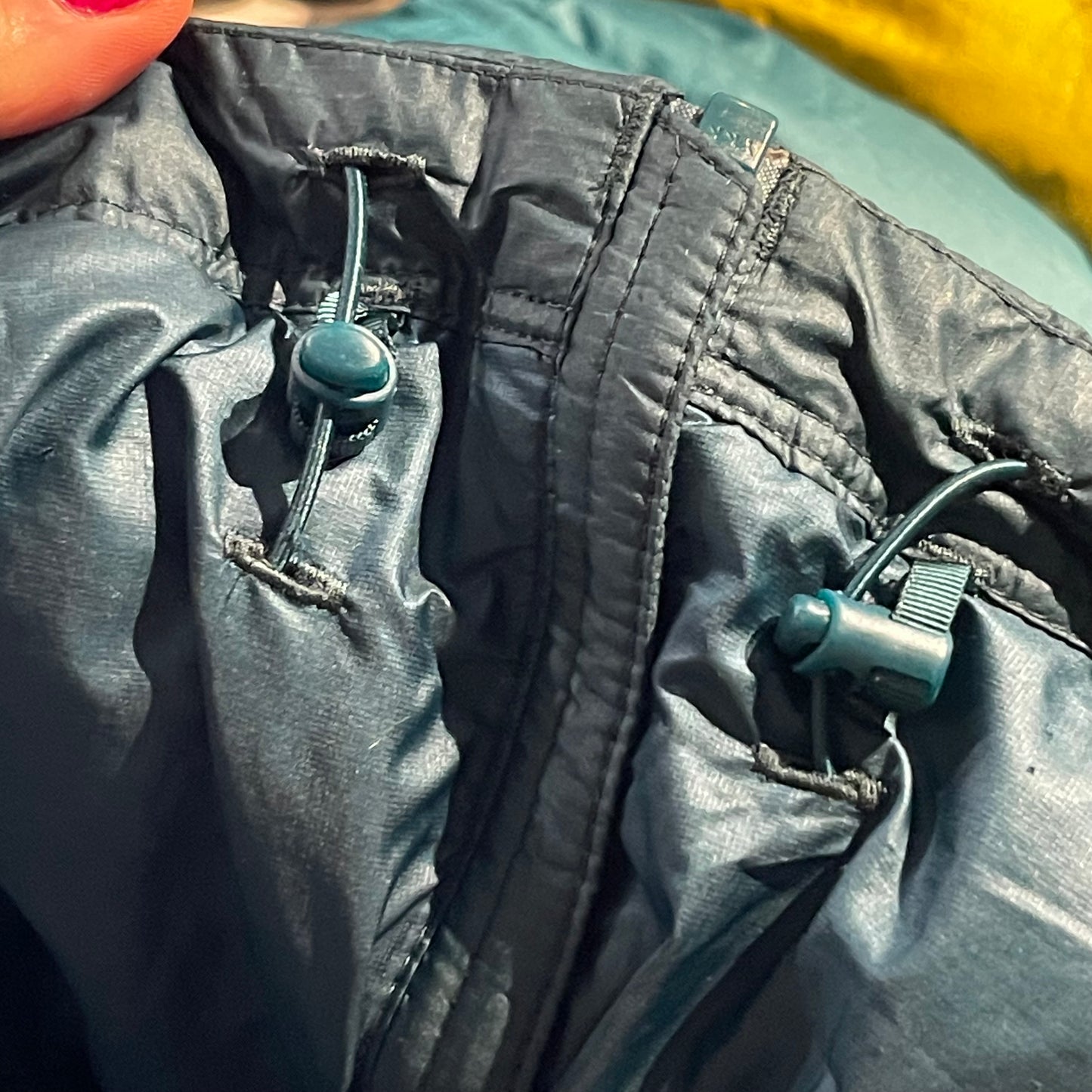 Patagonia Daunen Jacke (Herren S) türkis mit Kapuze