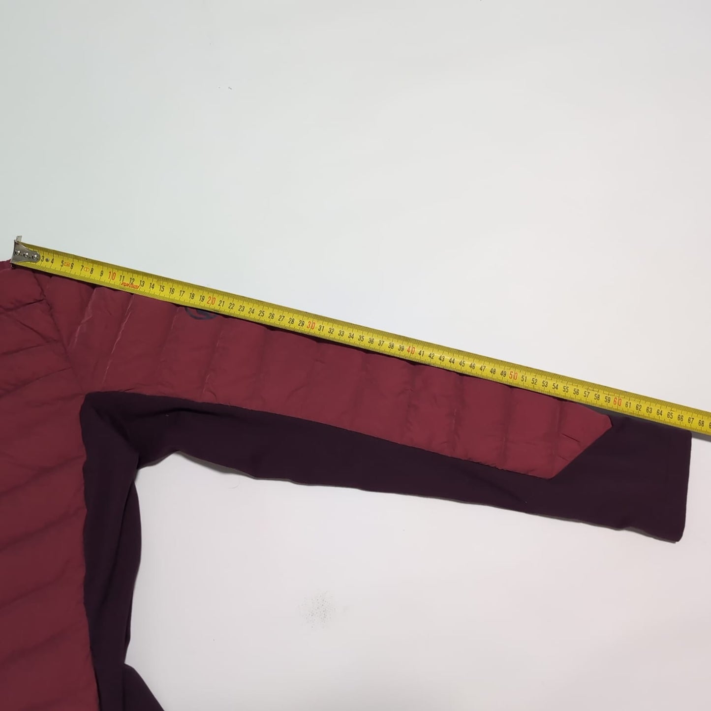 Daunen Hybrid Jacke von Mammut (S Damen) Beerenfarbig mit Aubergine