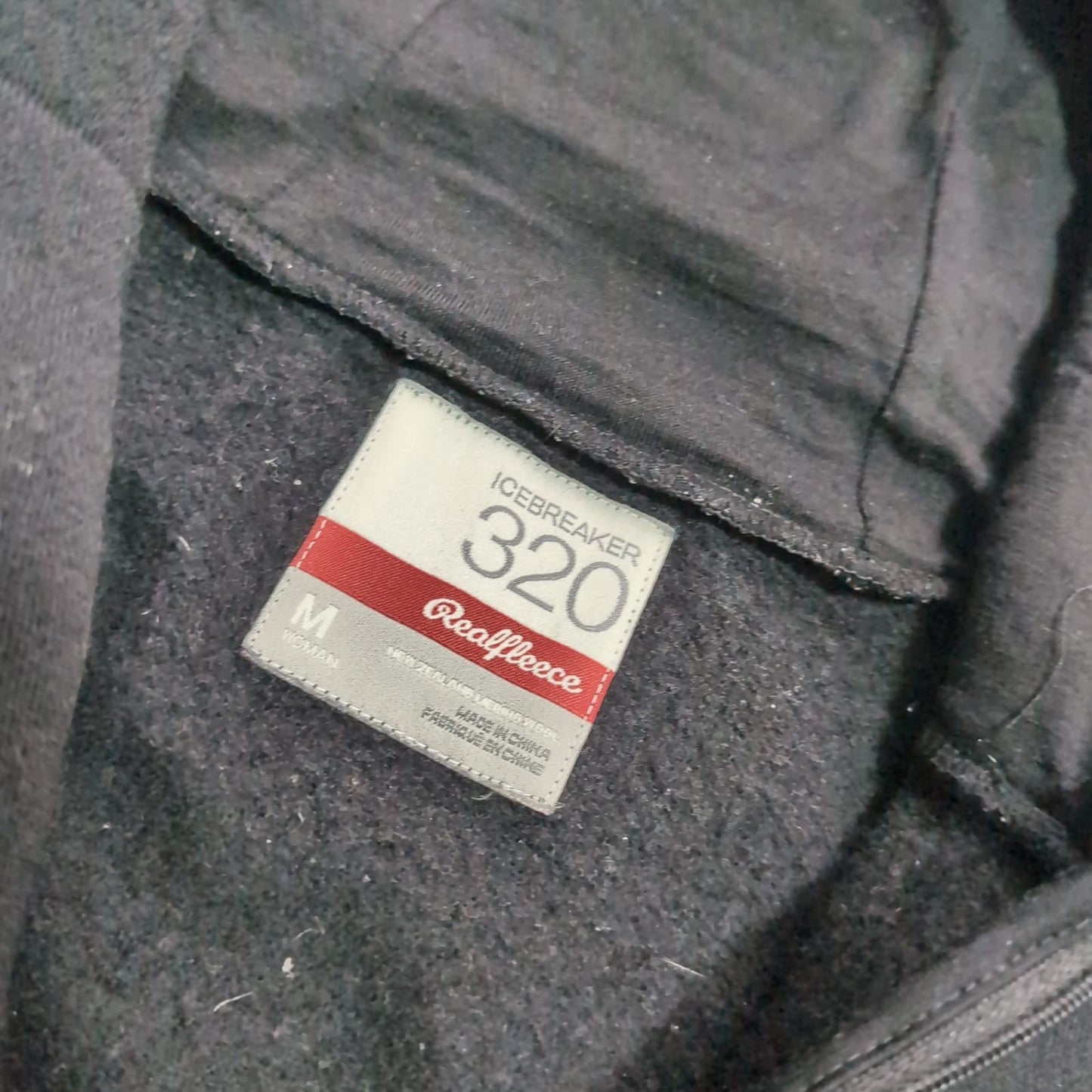Warme 320 Merino Jacke von Icebreaker (M Damen) schwarz mit Kapuze