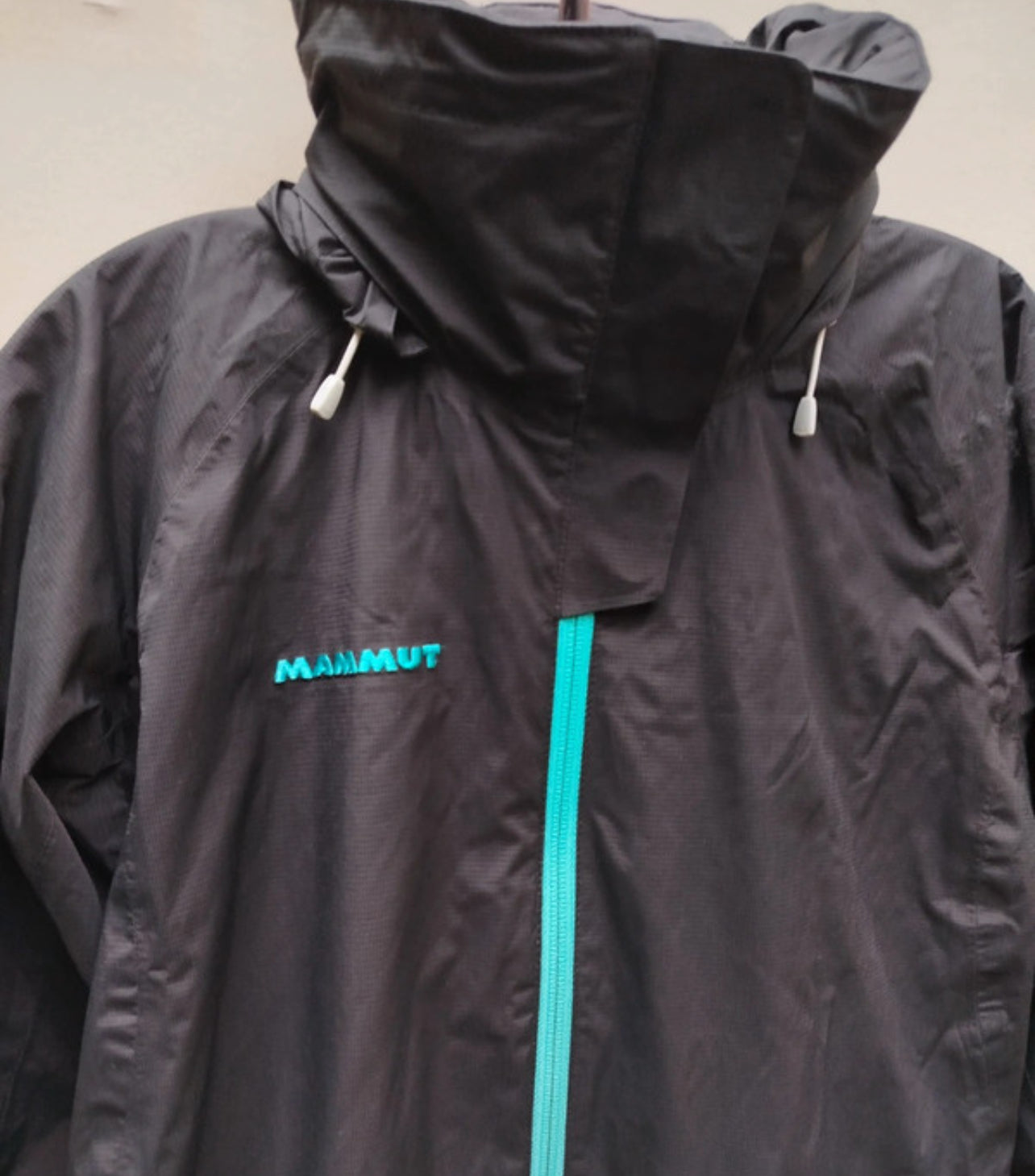Verlängerte Regen Jacke von Mammut (M Damen) Parka schwarz