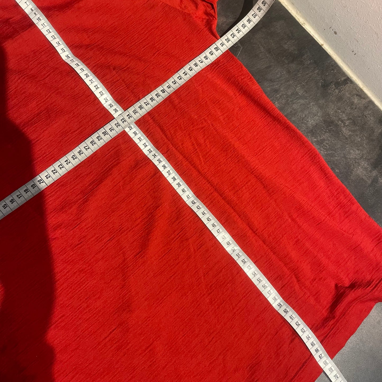 Merino T-Shirt von Icebreaker (M Herren) rot mit Print Bergwandern