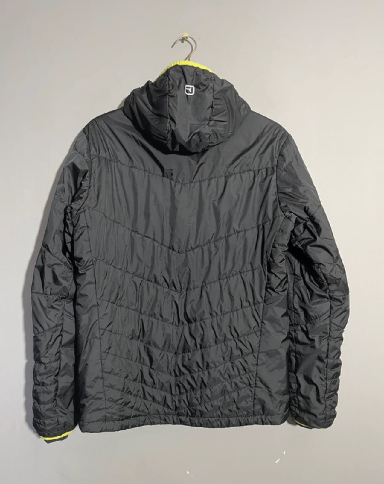 Wolle / Daunen Isolation Jacke Ortovox (L Herren) schwarz mit Kapuze
