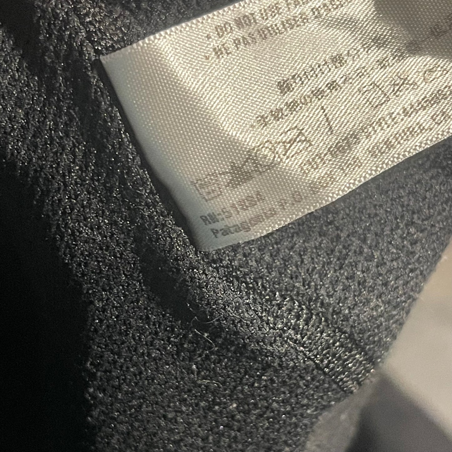 Longsleeve Patagonia (SDamen) Funktionsshirt aus Capilene neck zip schwarz
