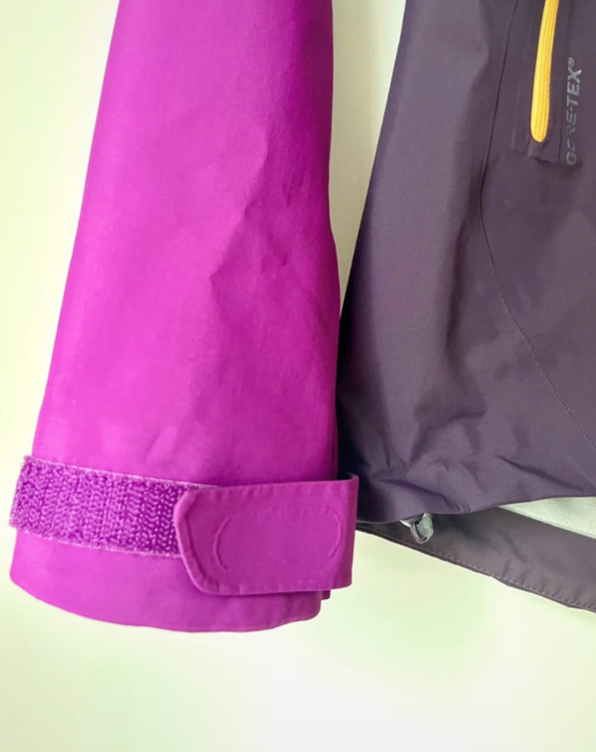 Hardshell Jacke von Haglöfs (XS Damen) Goretex lila