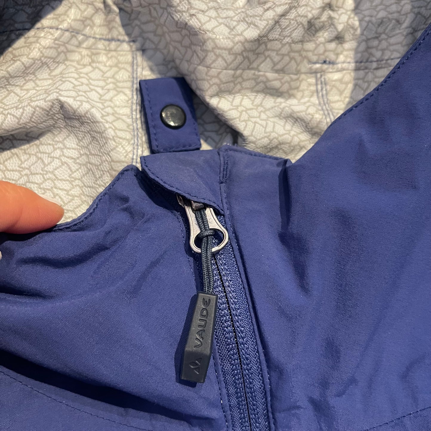 Regen Jacke von Vaude (M Damen) dunkelblau Hardshell