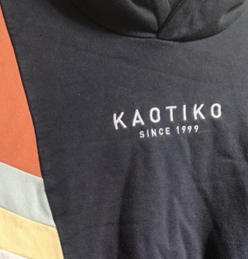 Hoodie von Kaotiko in Größe L / XL dunkelblau bunt