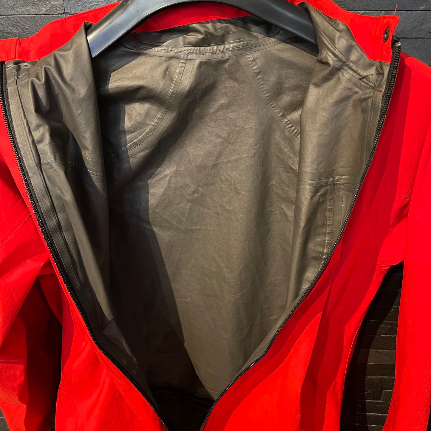 GoreTex Jacke von Löffler (XL Damen / L Herren) Windstopper wasserdicht rot
