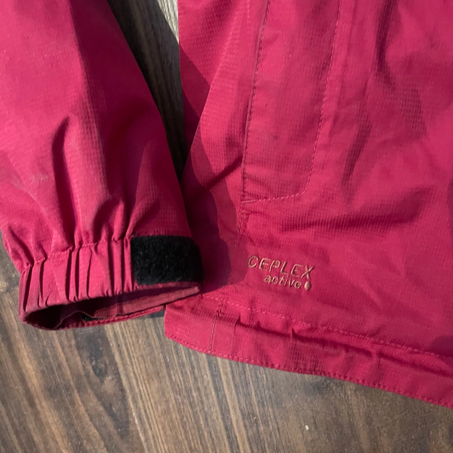 Regen Jacke von Vaude (XS :34 Damen) pink Kapuze