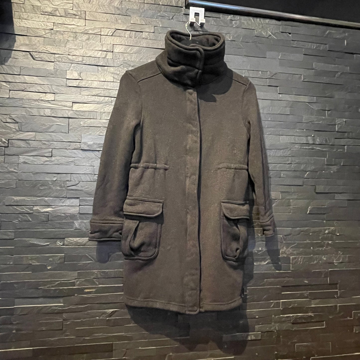 Kurzer Mantel Patagonia (XS / S Damen) Parka mit Strickoptik schwarz