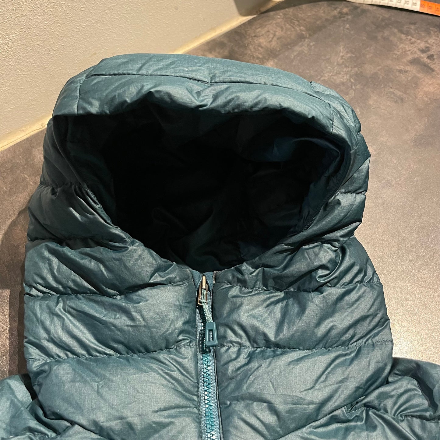 Patagonia Daunen Jacke (Herren S) türkis mit Kapuze