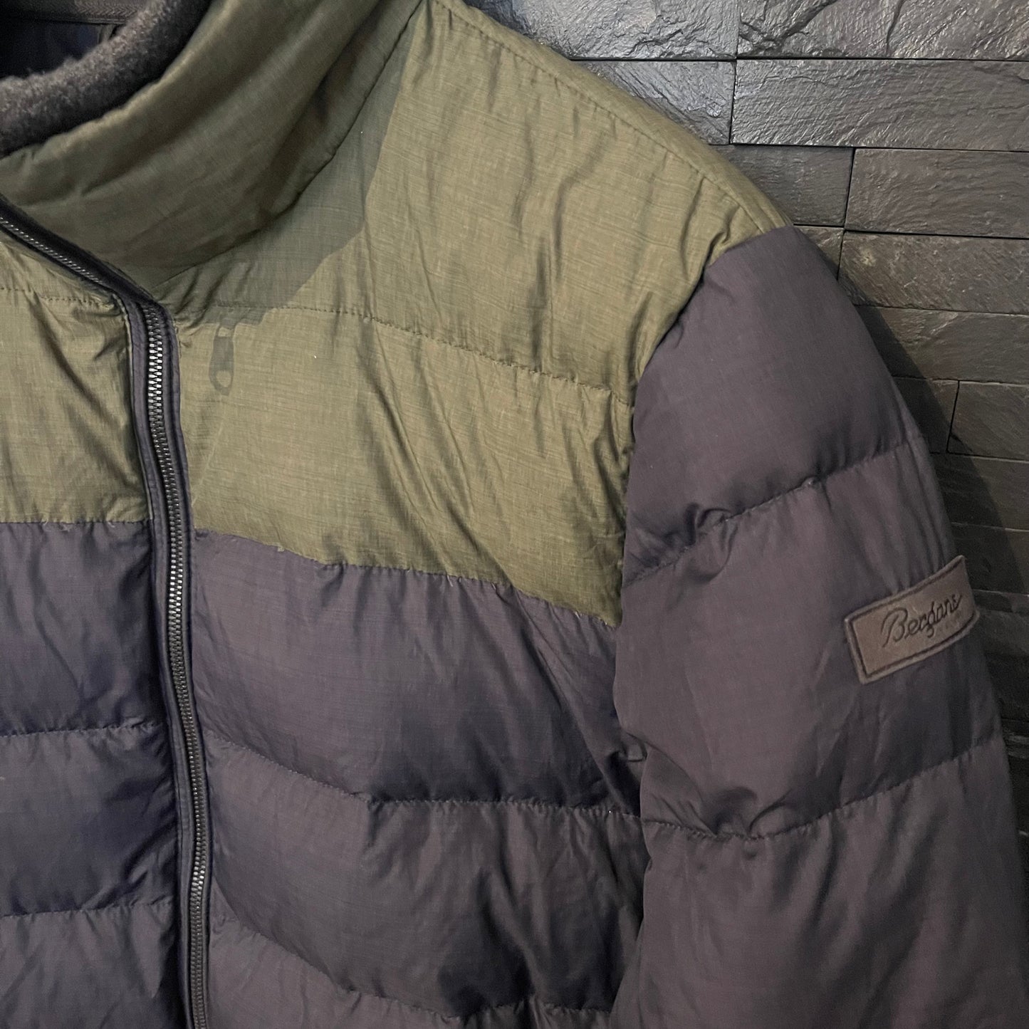 Daunen Jacke von Bergans (M Herren) dunkelblau grün