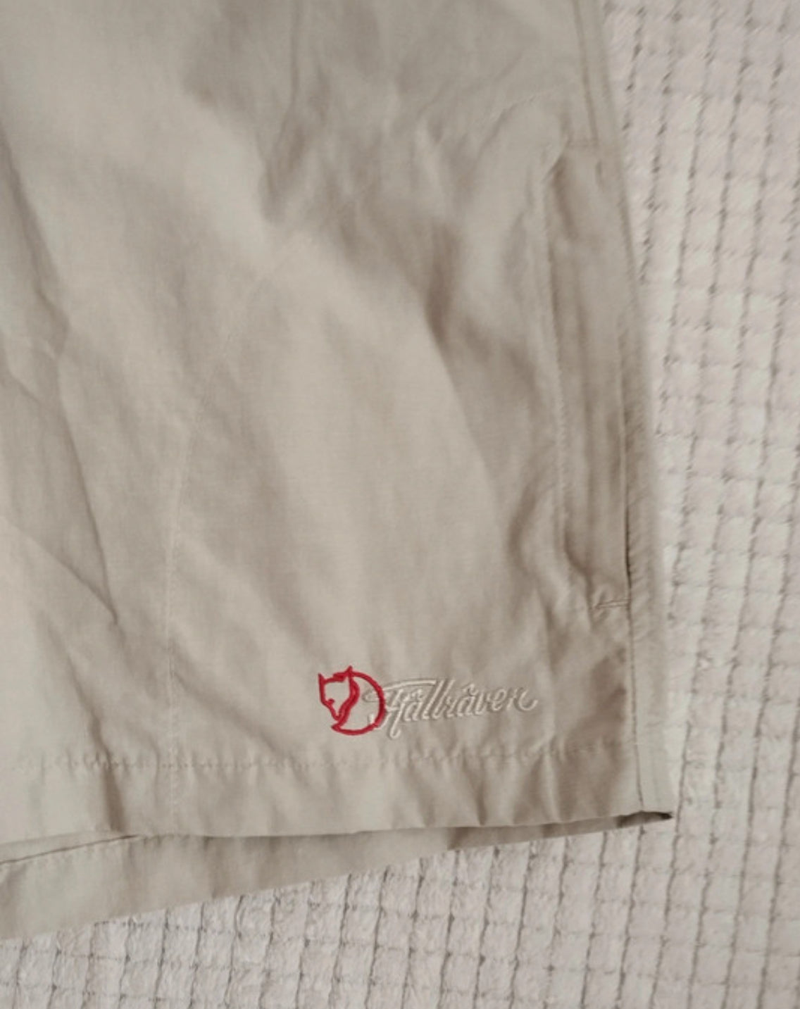 Kurze Trekking Hose Shorts von Fjällräven (M Damen) creme