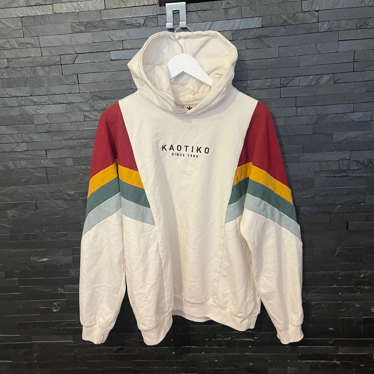 Hoodie von Kaotiko in Größe L / XL weiß bunt