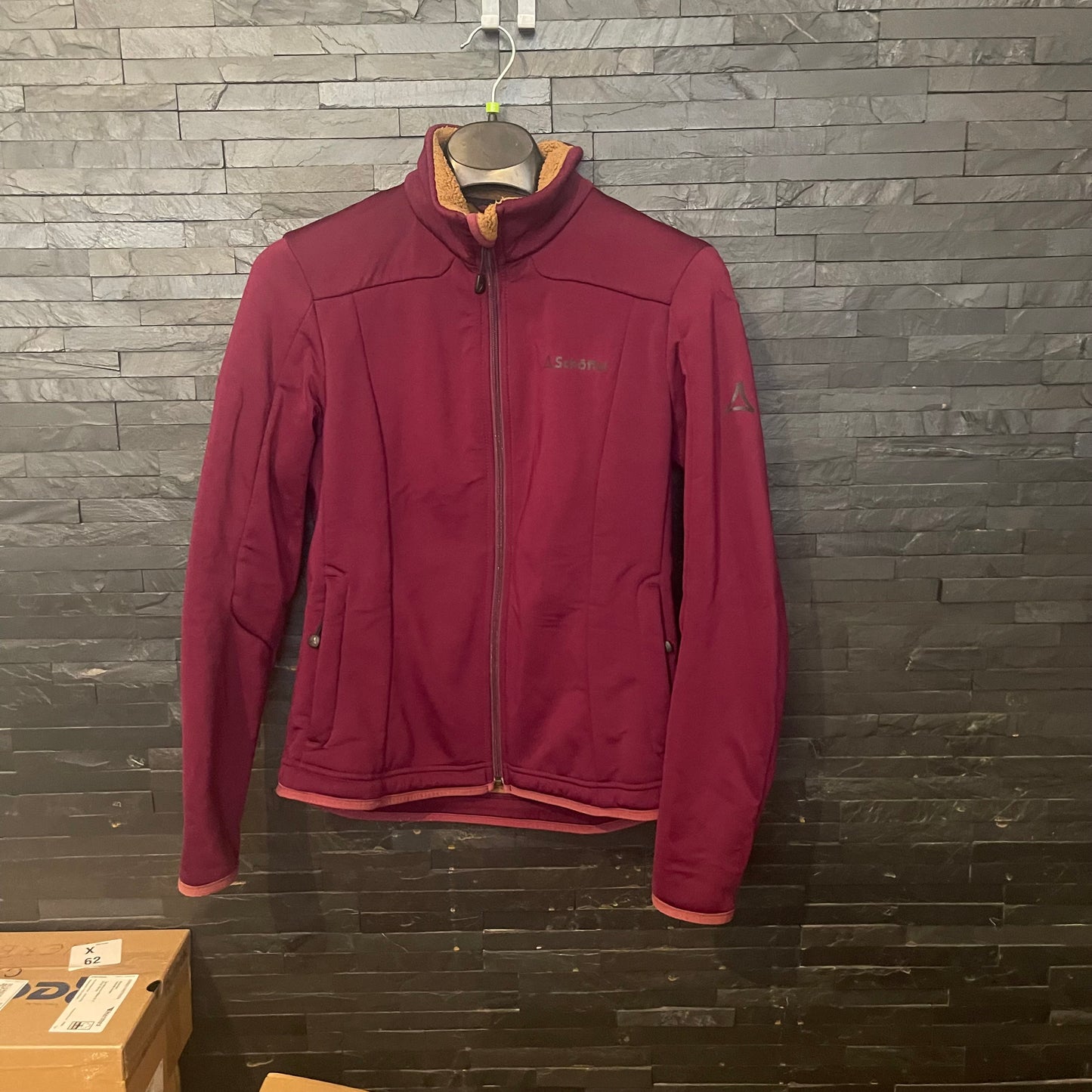 Gefütterte Softshell Jacke von Schöffel (S Damen) bordeaux / Aubergine
