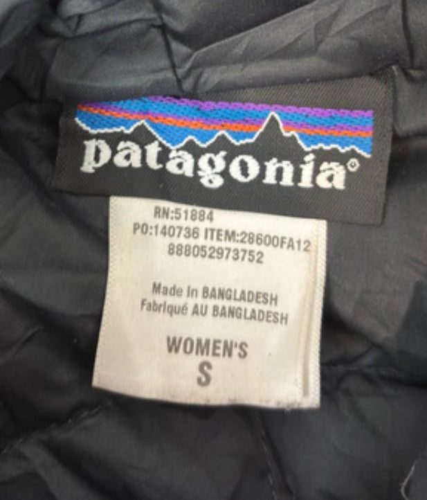 Patagonia Daunen Jacke (S Damen) wasserabweisend mit Kapuze schwarz