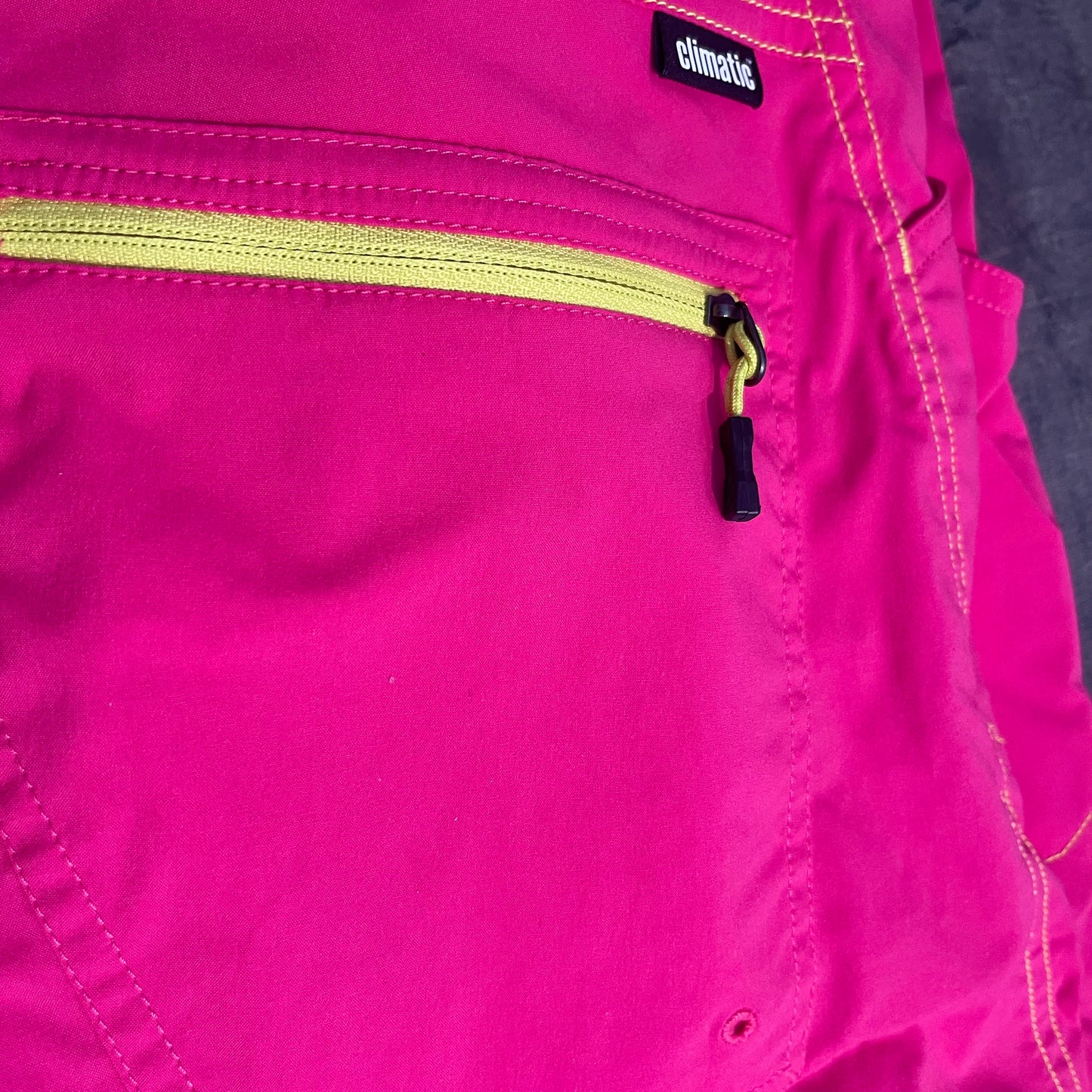 Wander Shorts / kurze Hose von Haglöfs ( M Damen) pink - wanderlich.com