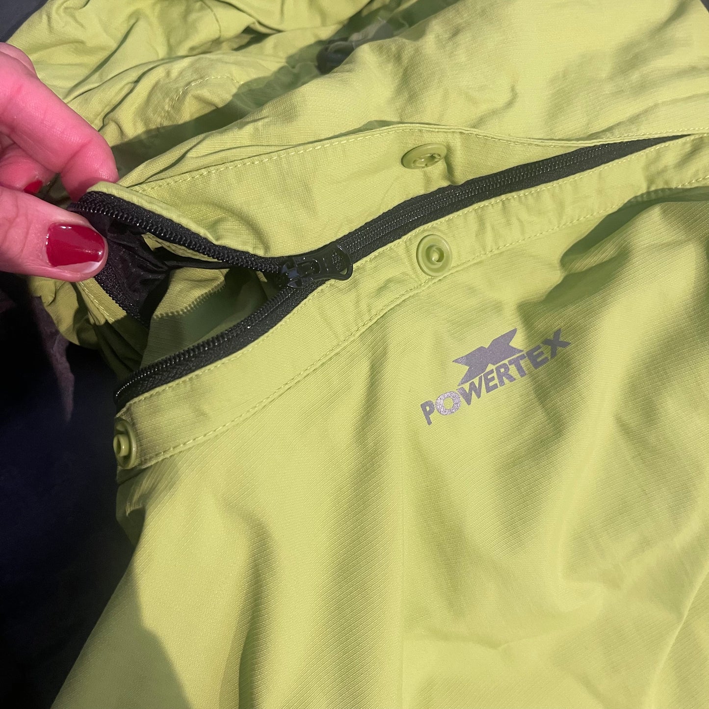 Snowboard Jacke von Salewa (L Herren) wasserdicht grün