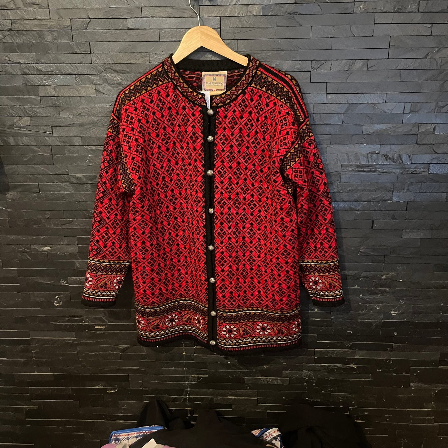 Strick Jacke von Dale of Norway (M Damen) Cardigan rot mit Muster