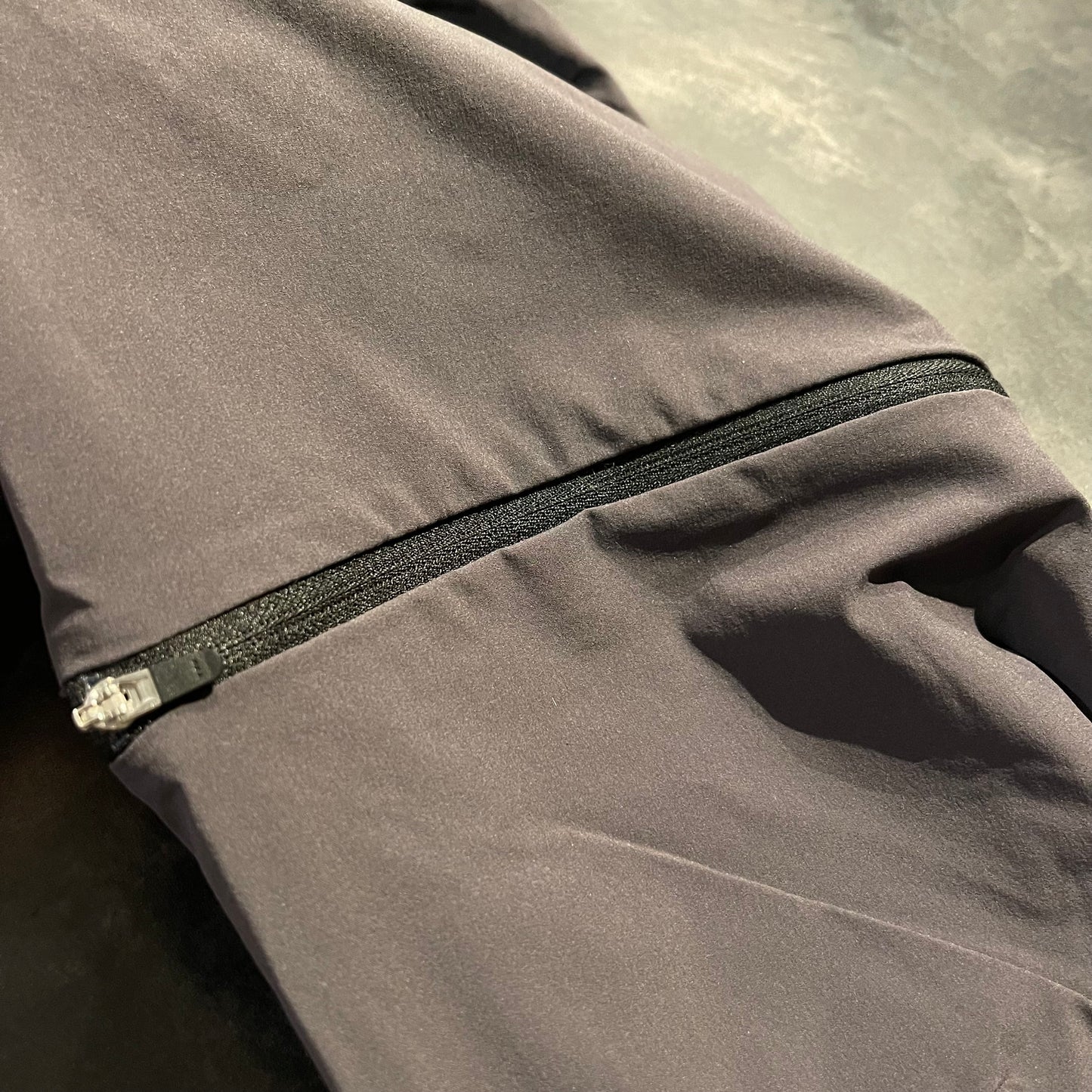 2 in 1 Hose von Mammut (L /XL Herren) Zip-Off wasserabweisend dunkelgrau