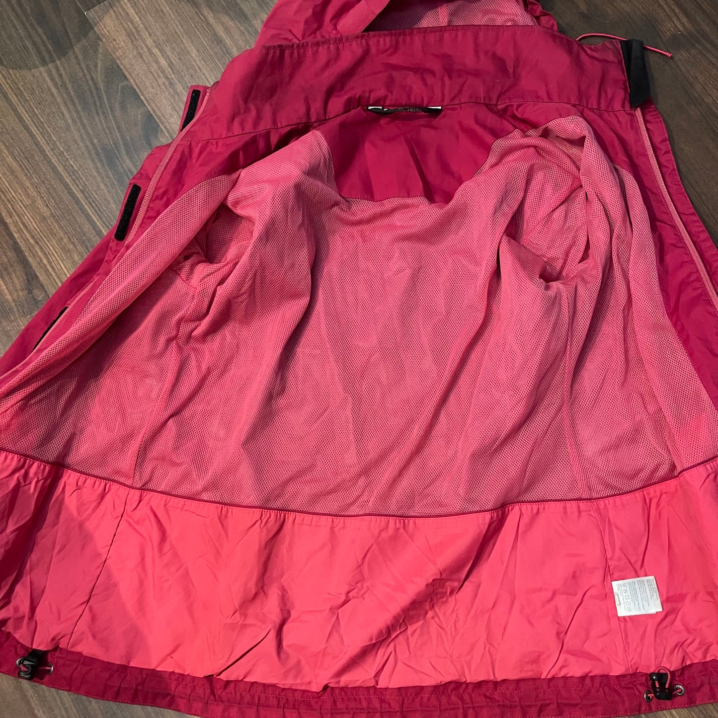 Regen Jacke von Vaude (XS :34 Damen) pink Kapuze