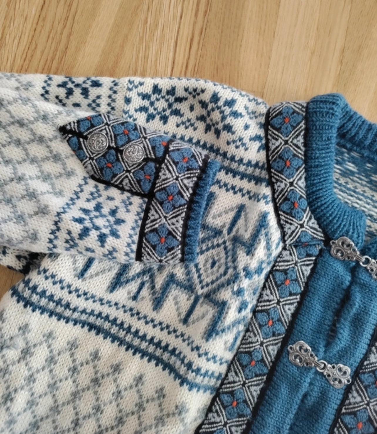 Strickjacke von Dale of Norway (XL Damen) cremeweiß-blau