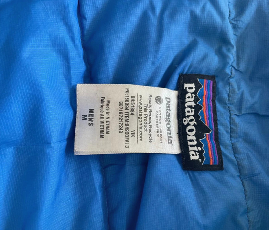 Daunen Jacke von Patagonia (M Herren ) blau mit Kapuze