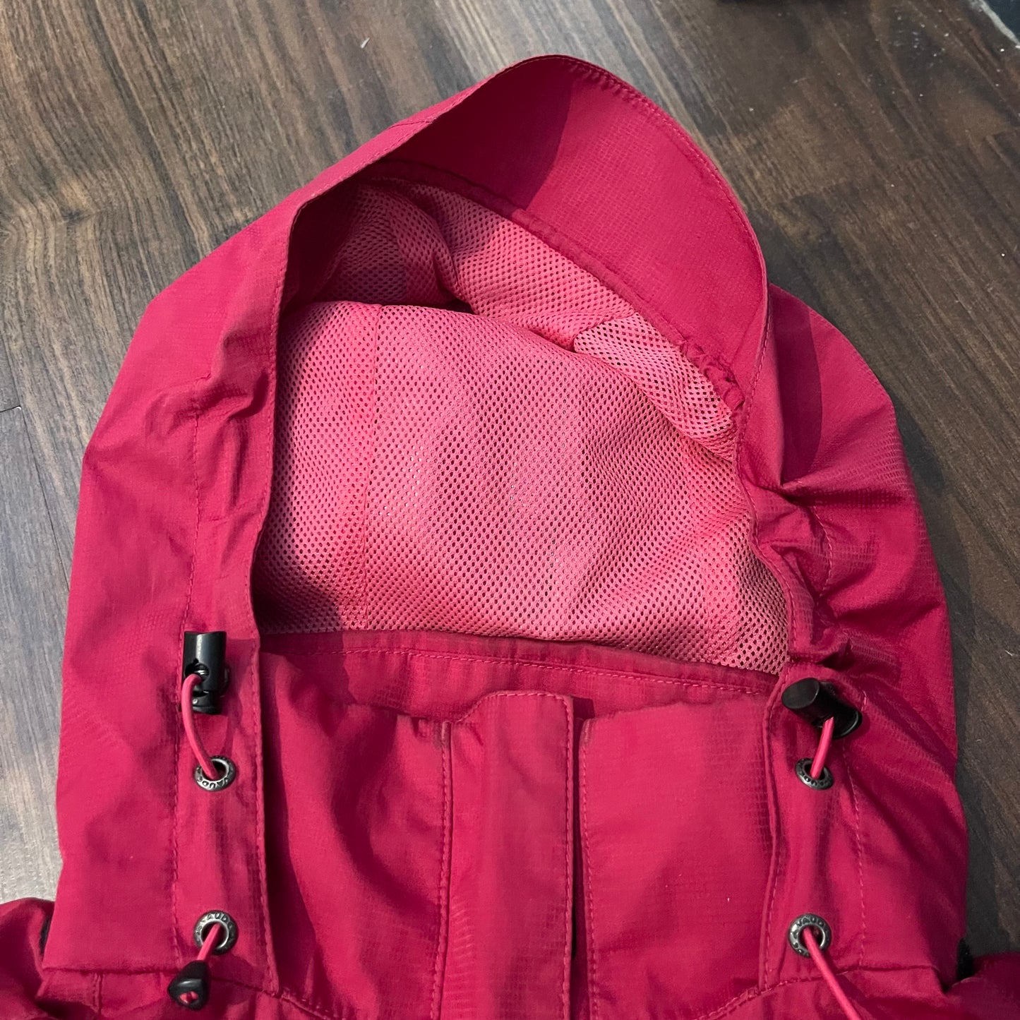 Regen Jacke von Vaude (XS :34 Damen) pink Kapuze