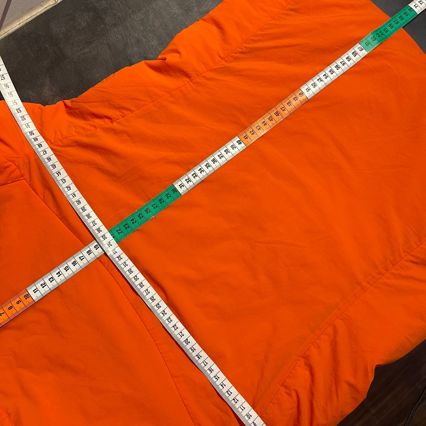 Warme Jacke von Arcteryx Proton Hoody (M Damen) orange