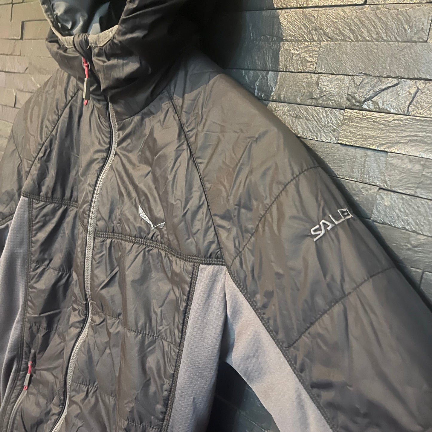 Hybrid Stepp Jacke von Salewa (S Damen) Primaloft schwarz Kapuze