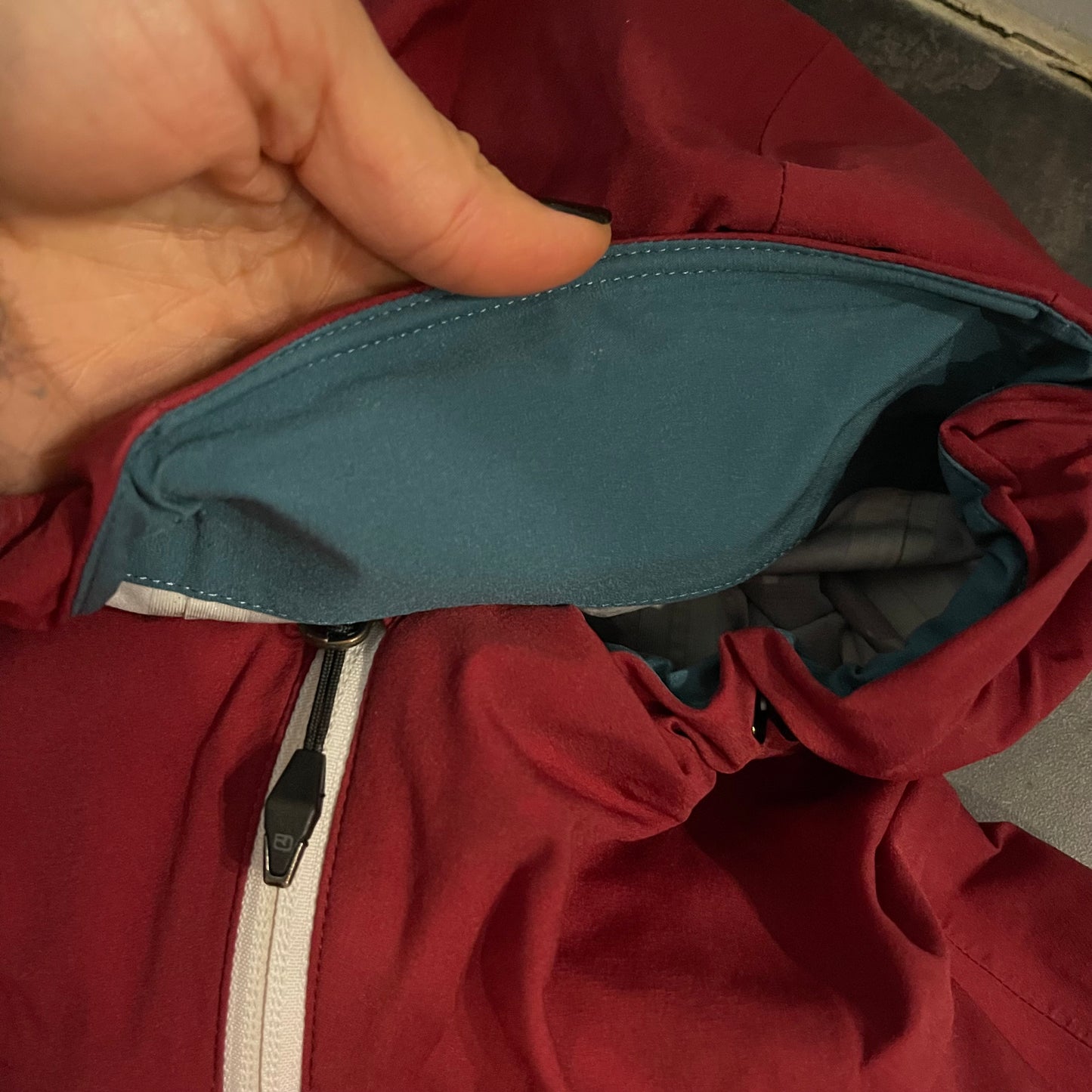 Ortovox Corvara 3L Jacke (M Damen) atmungsaktiv rosa-bordeaux