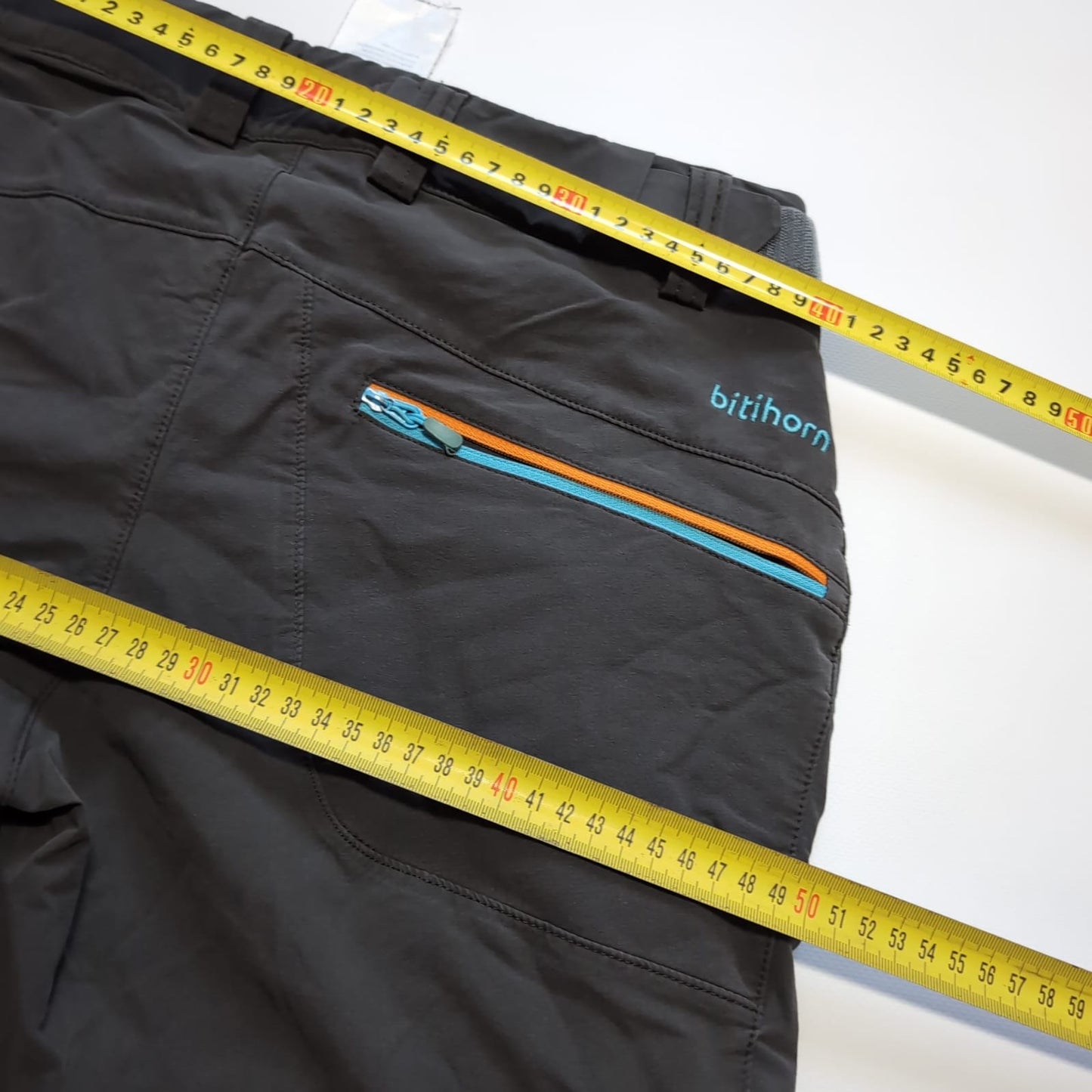 2in1 Hose von Norrøna (S Damen) Zip-Off dunkelgrau