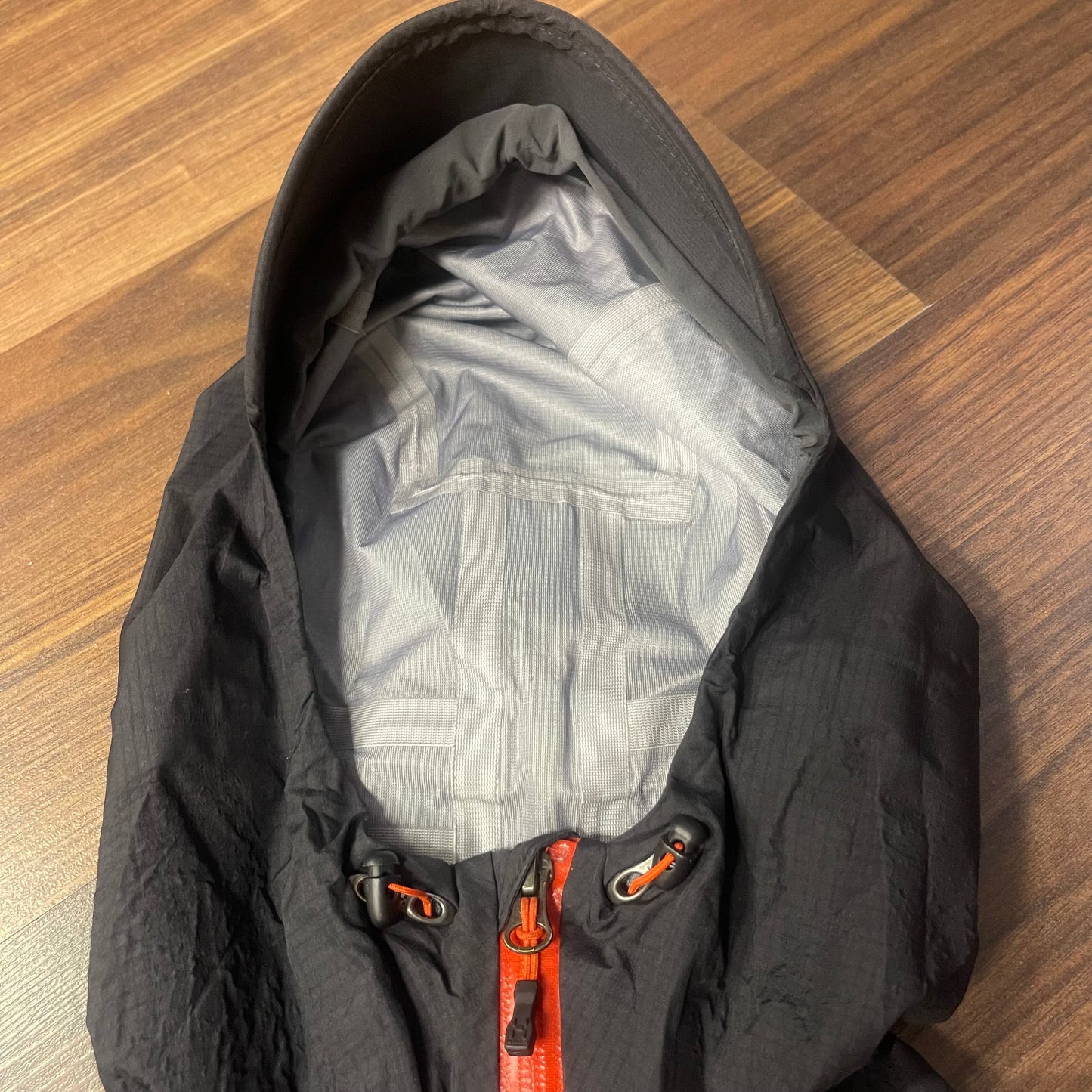 Dünne Hardshell Jacke von Haglöfs (S Damen) Goretex schwarz