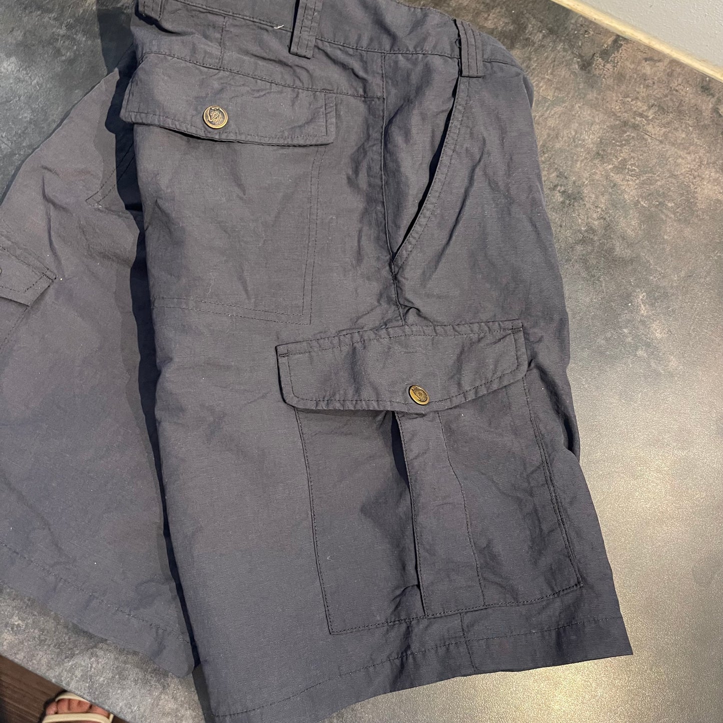 Kurze Hose von Fjällräven (M Damen) Shorts Anthrazit