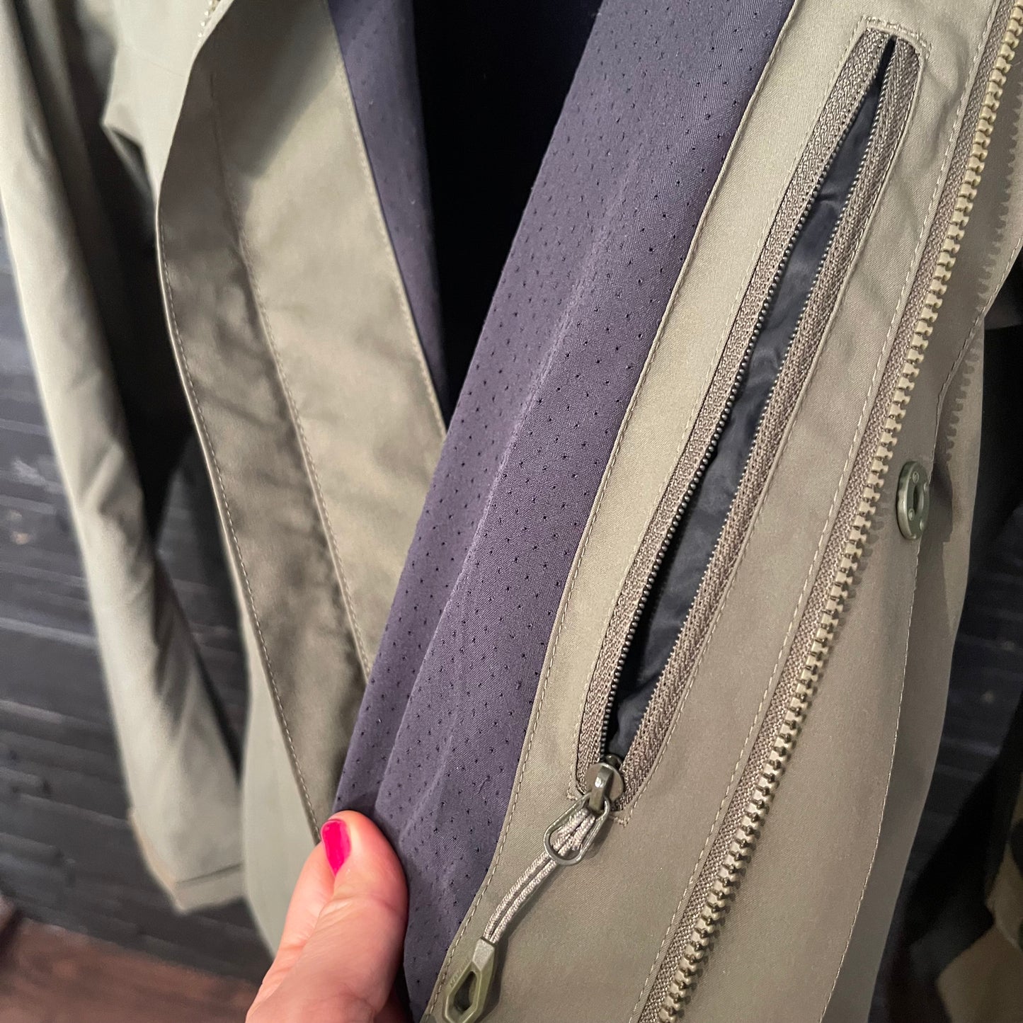 Storm Jacke von Mammut (XL Herren) Softshell Parka khaki