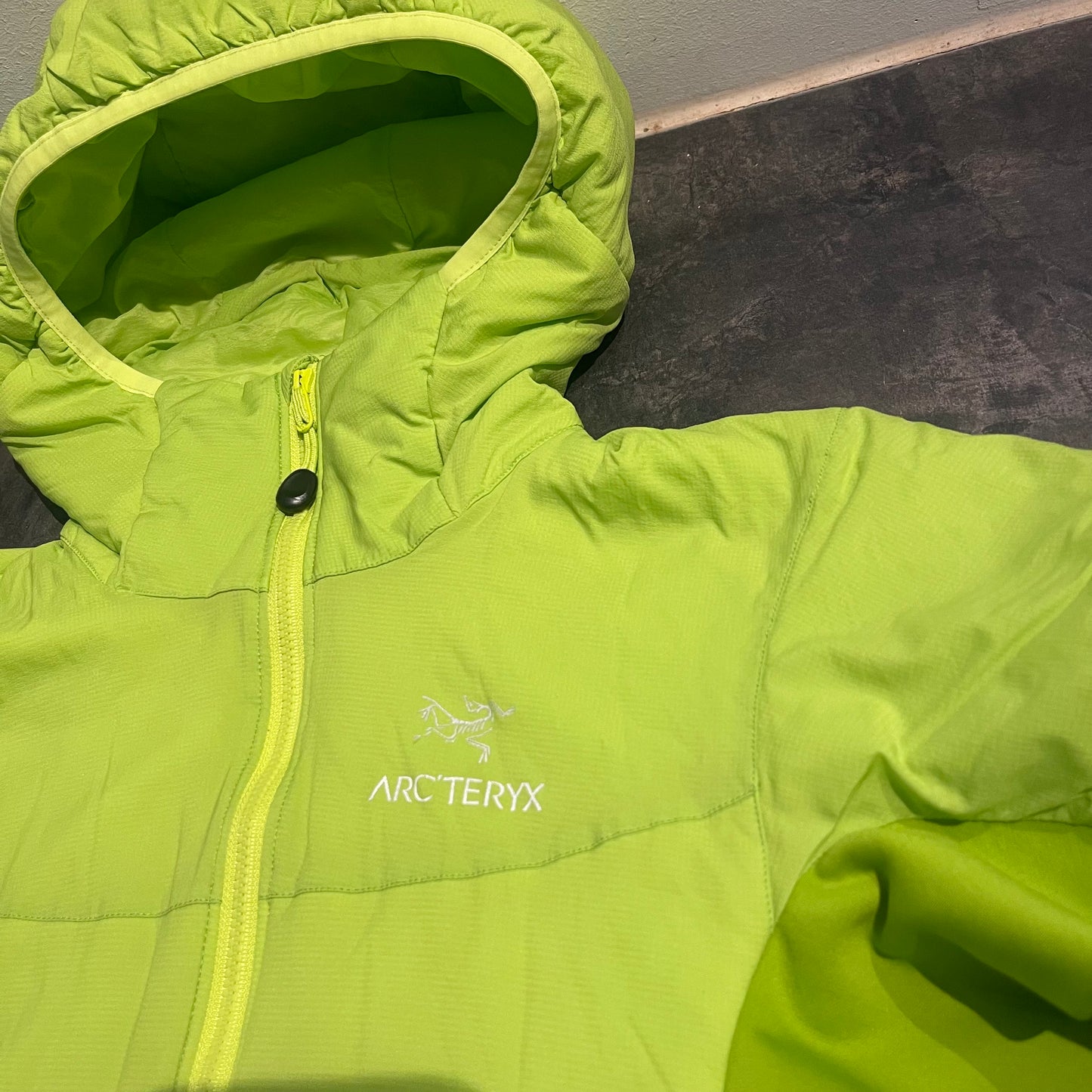 Jacke von Arcteryx Atom LT (S Damen) hellgrün